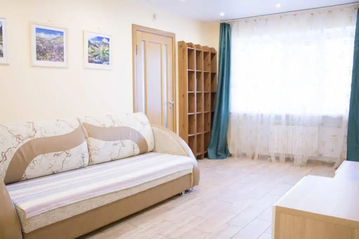 Apple Apartment Ploshad Svobody