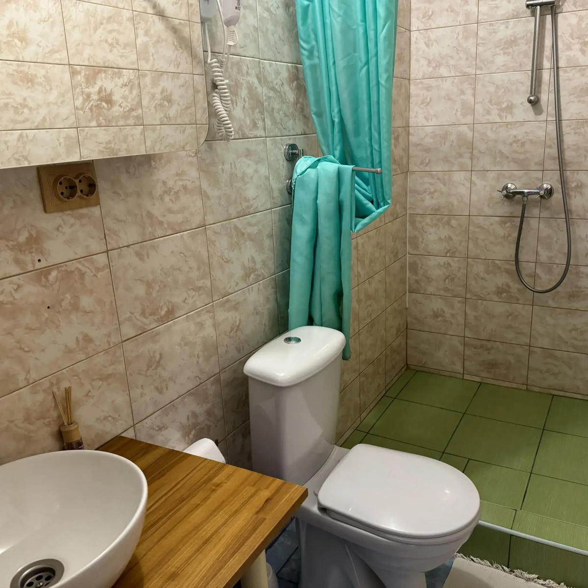 Зелёный колобок