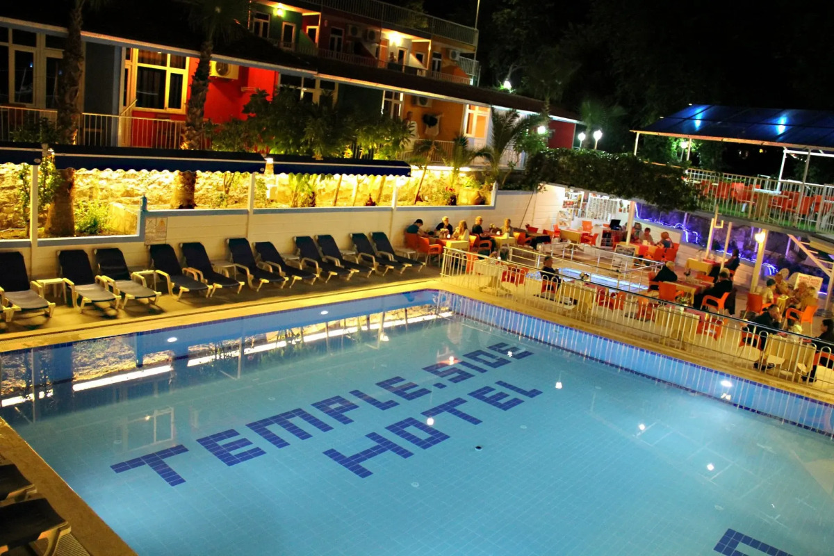 Side Temple Hotel