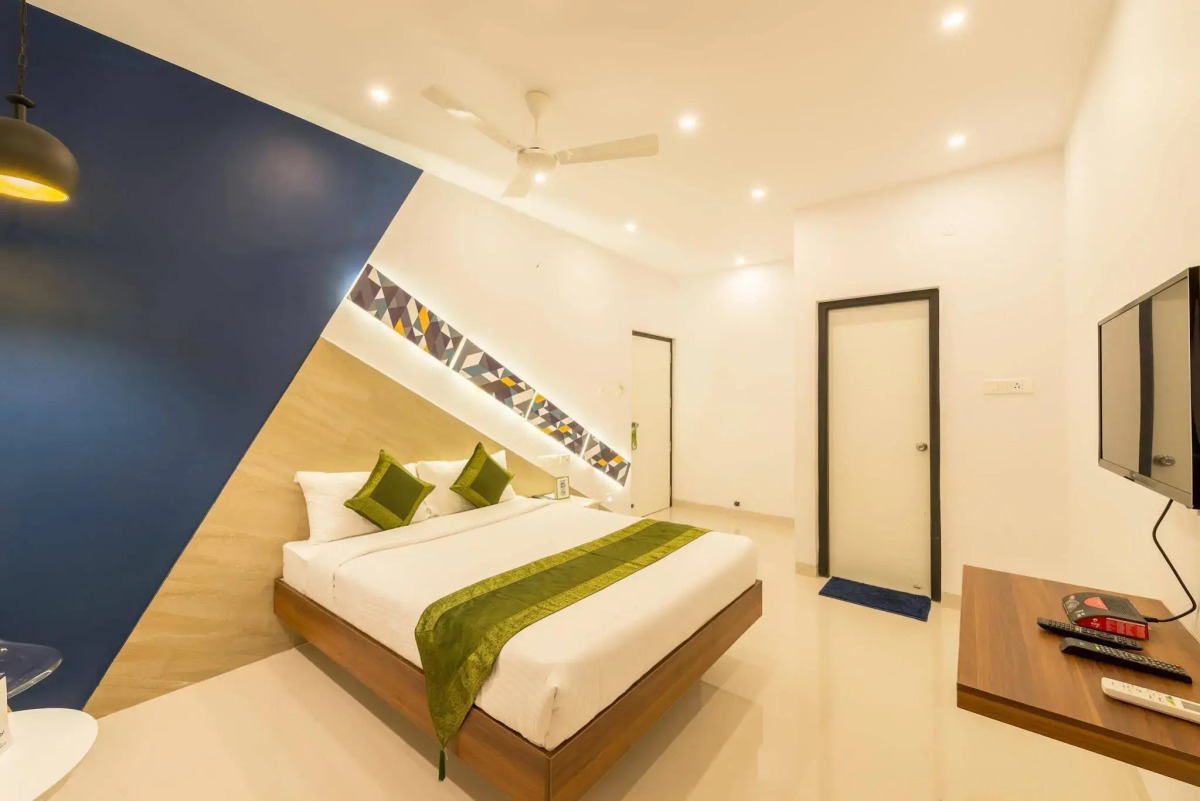 Treebo Premium Corner Stay