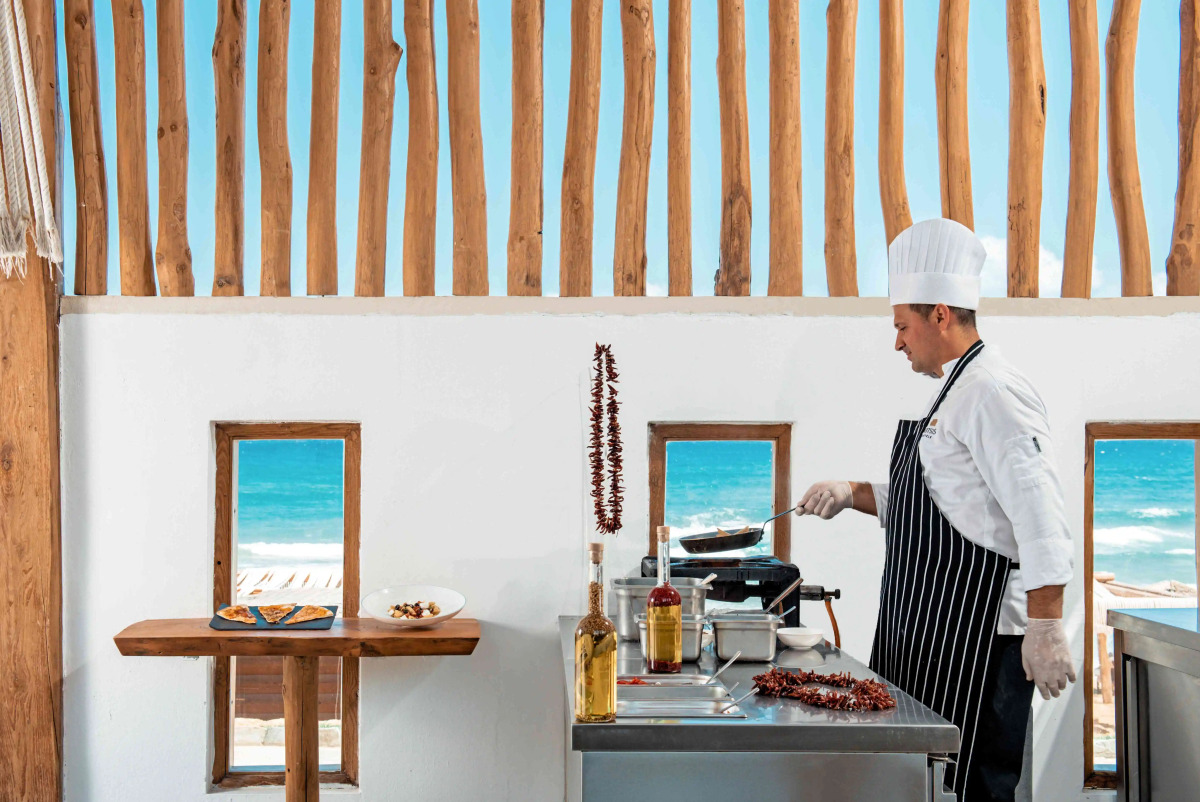 Отель Mitsis Rinela Beach