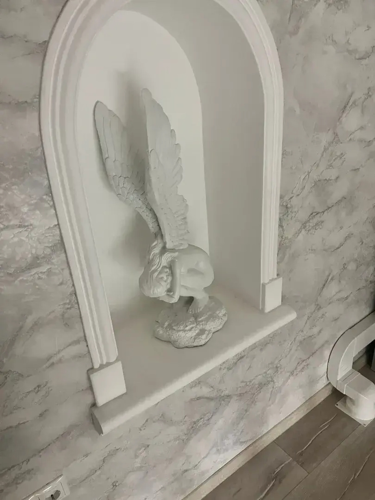 Dayker City на аллее Первой Маевки