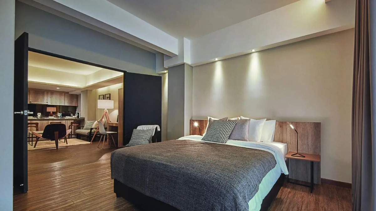 Tropics Eight Suites