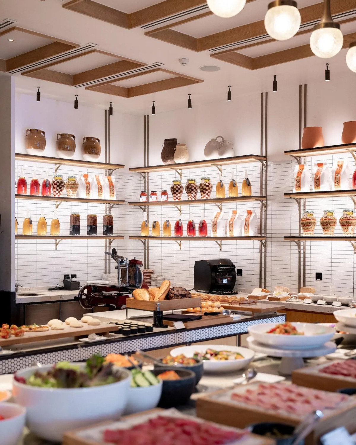 Отель Four Seasons Bangkok at Chao Phraya River