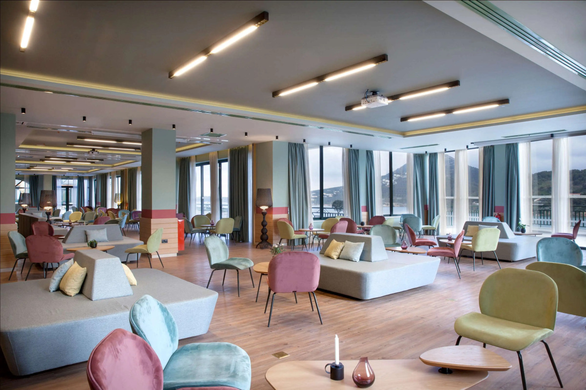 Отель Dolce Athens A tica Riviera