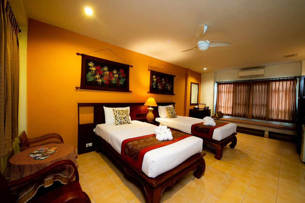 Tadkham Village, Chiang Mai