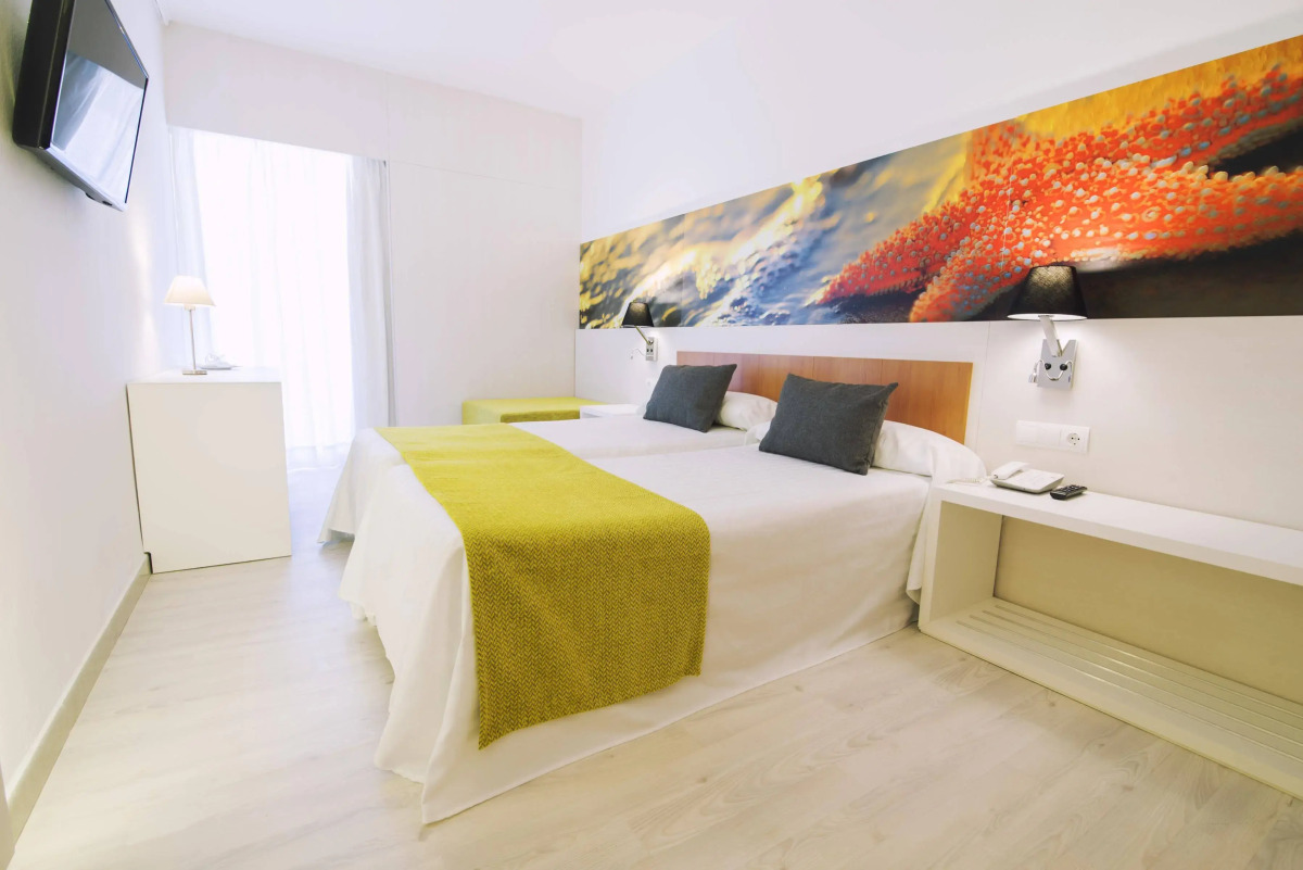 azuLine Hotel Pacific