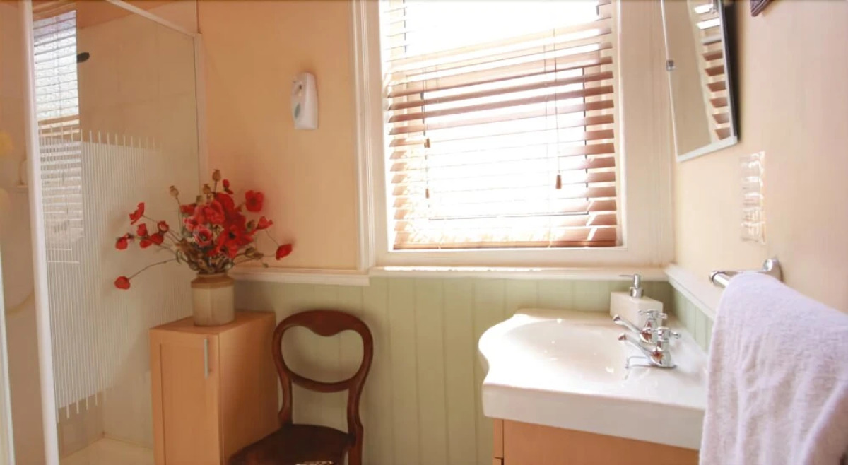 Brentwood Guest House