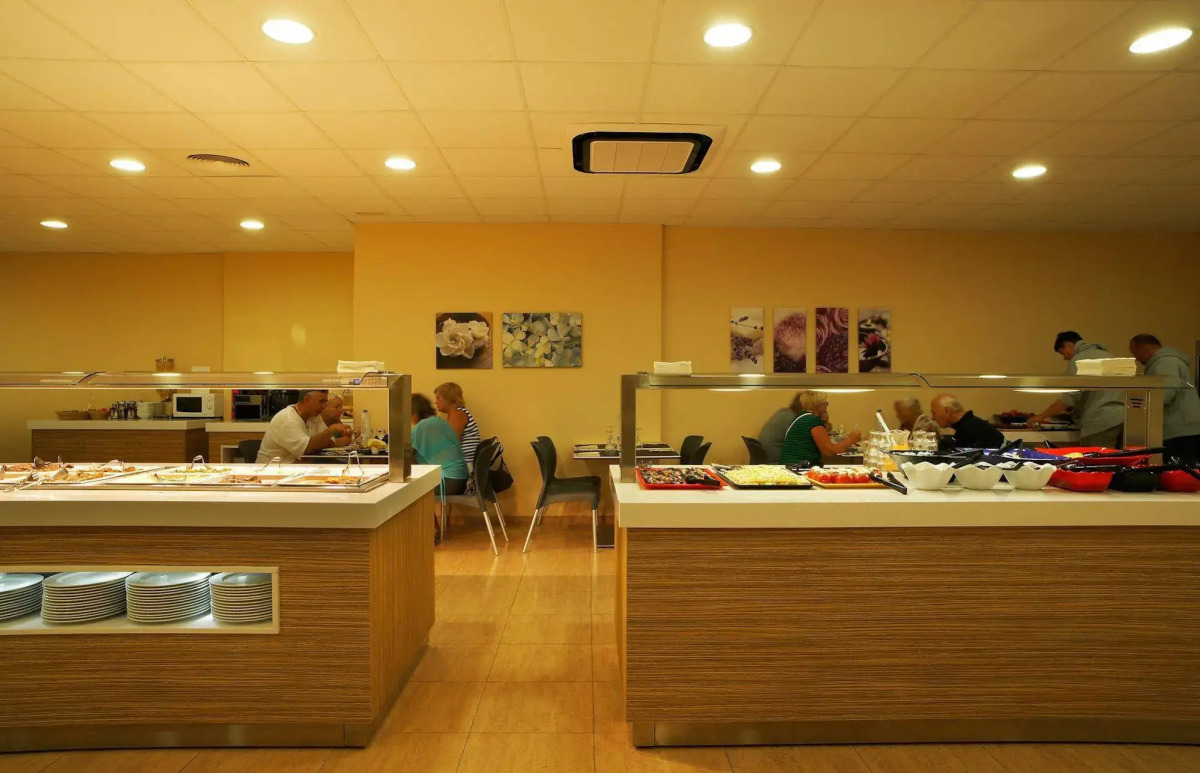 Pins Platja Apartments