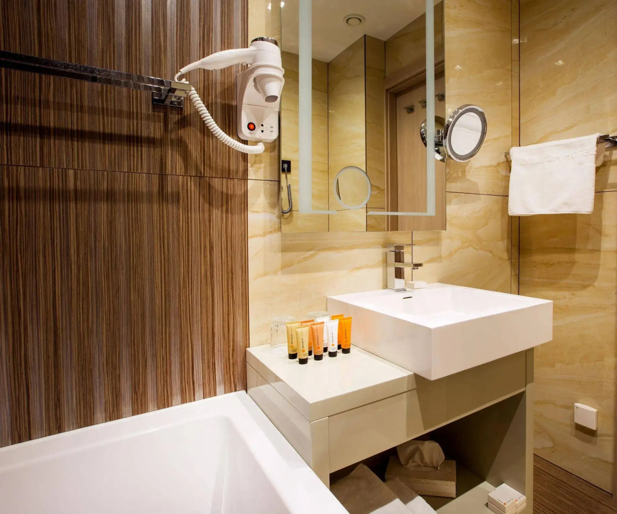 Hotel Lielupe by SemaraH