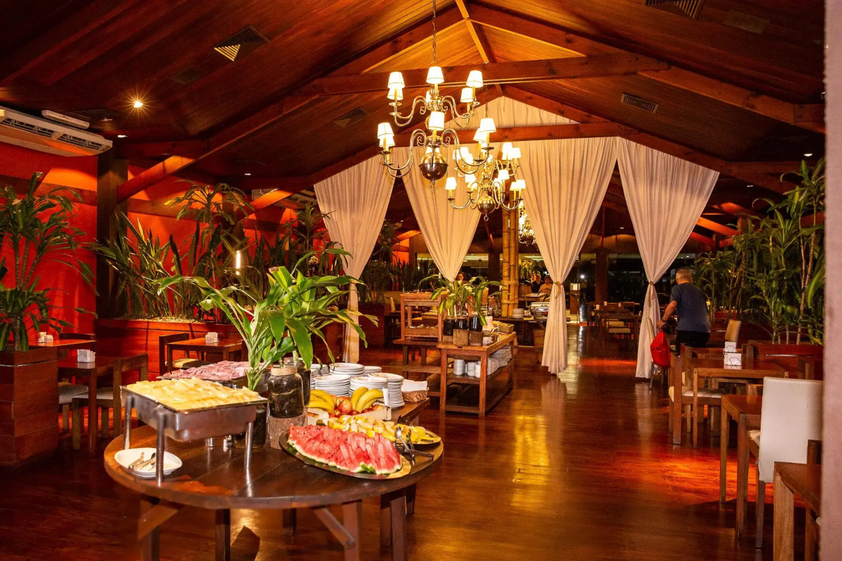 Raices Esturion Hotel