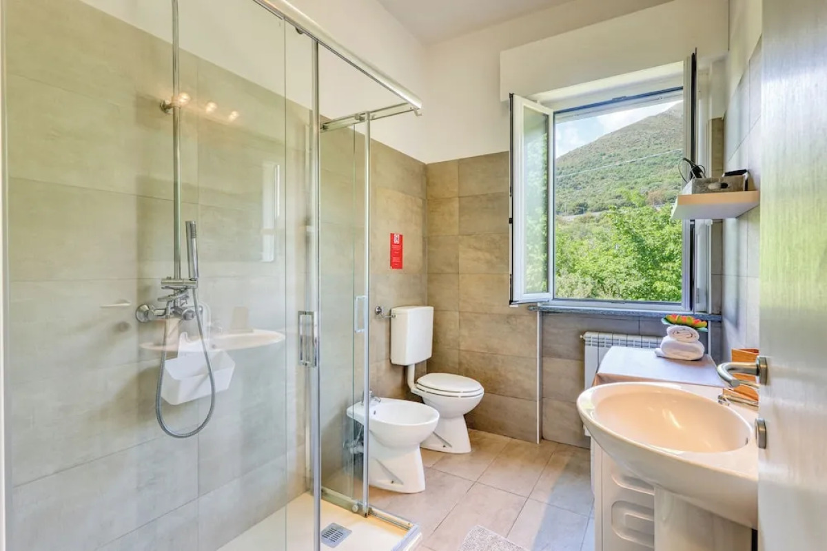 VP - Sea Garden - B4 With Parkng