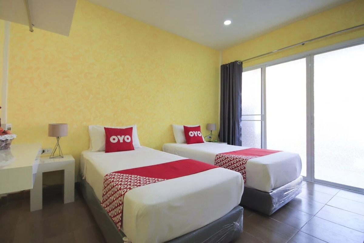 Ban Elephant Blanc Bungalow