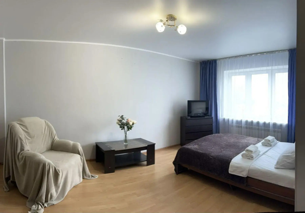 Апартаменты на улице Комарова 61