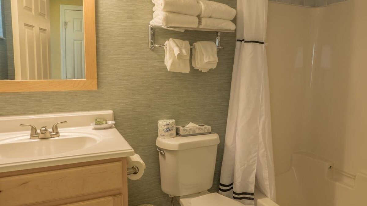 Atlantic Oceanside Hotel & Conference Center