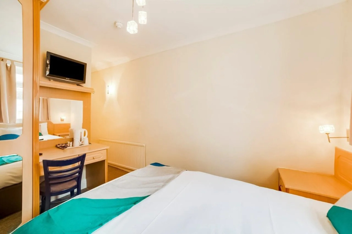 Gullivers Hotel - B&B