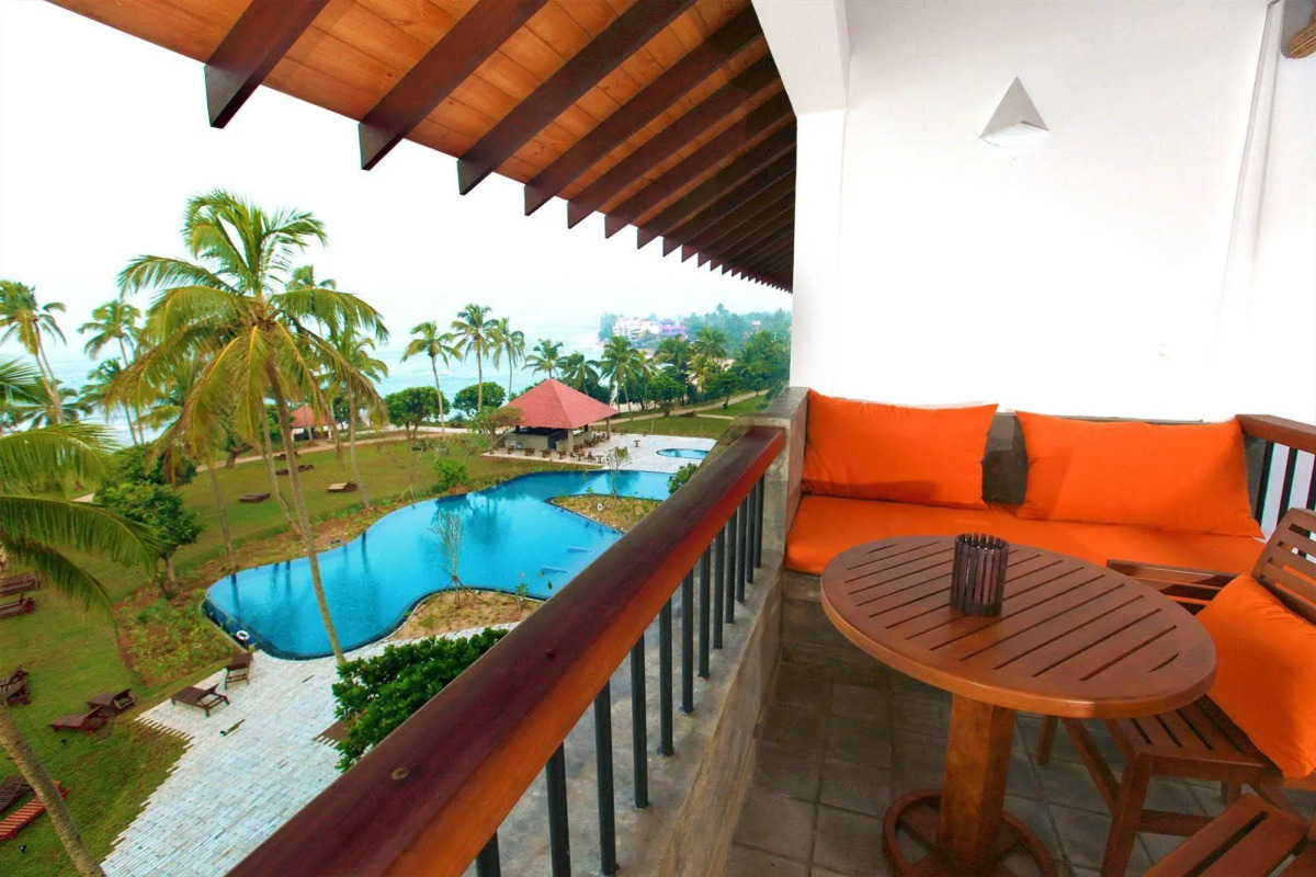 Hikka Tranz by Cinnamon