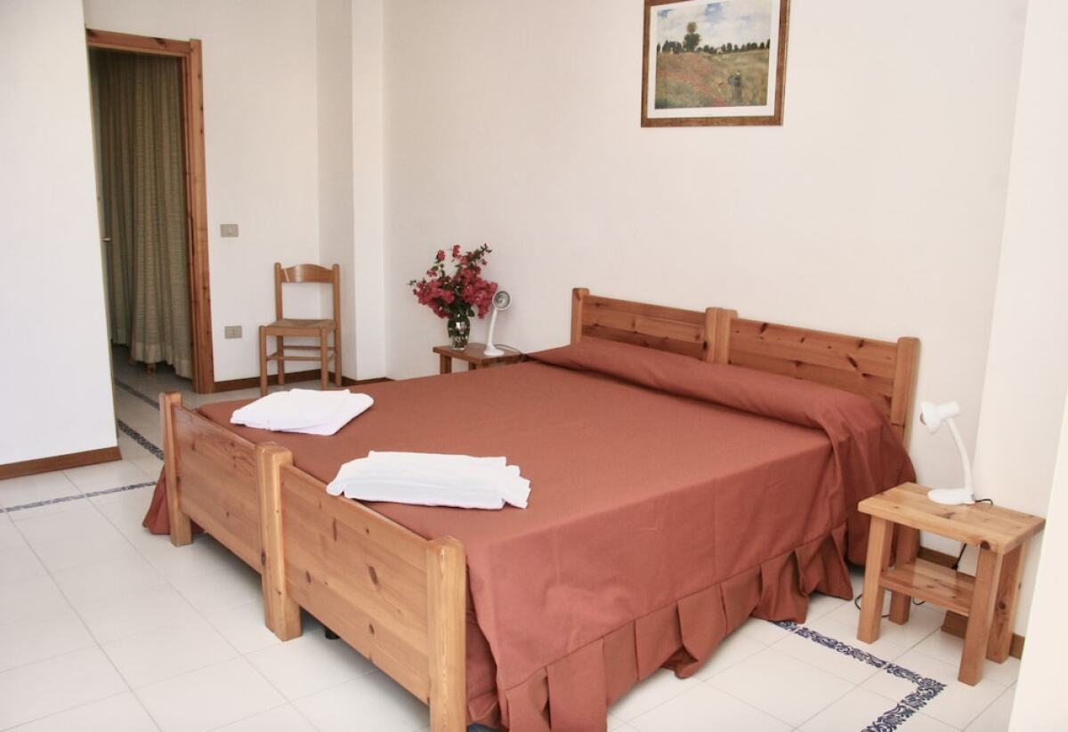 Residence with pool on the promenade