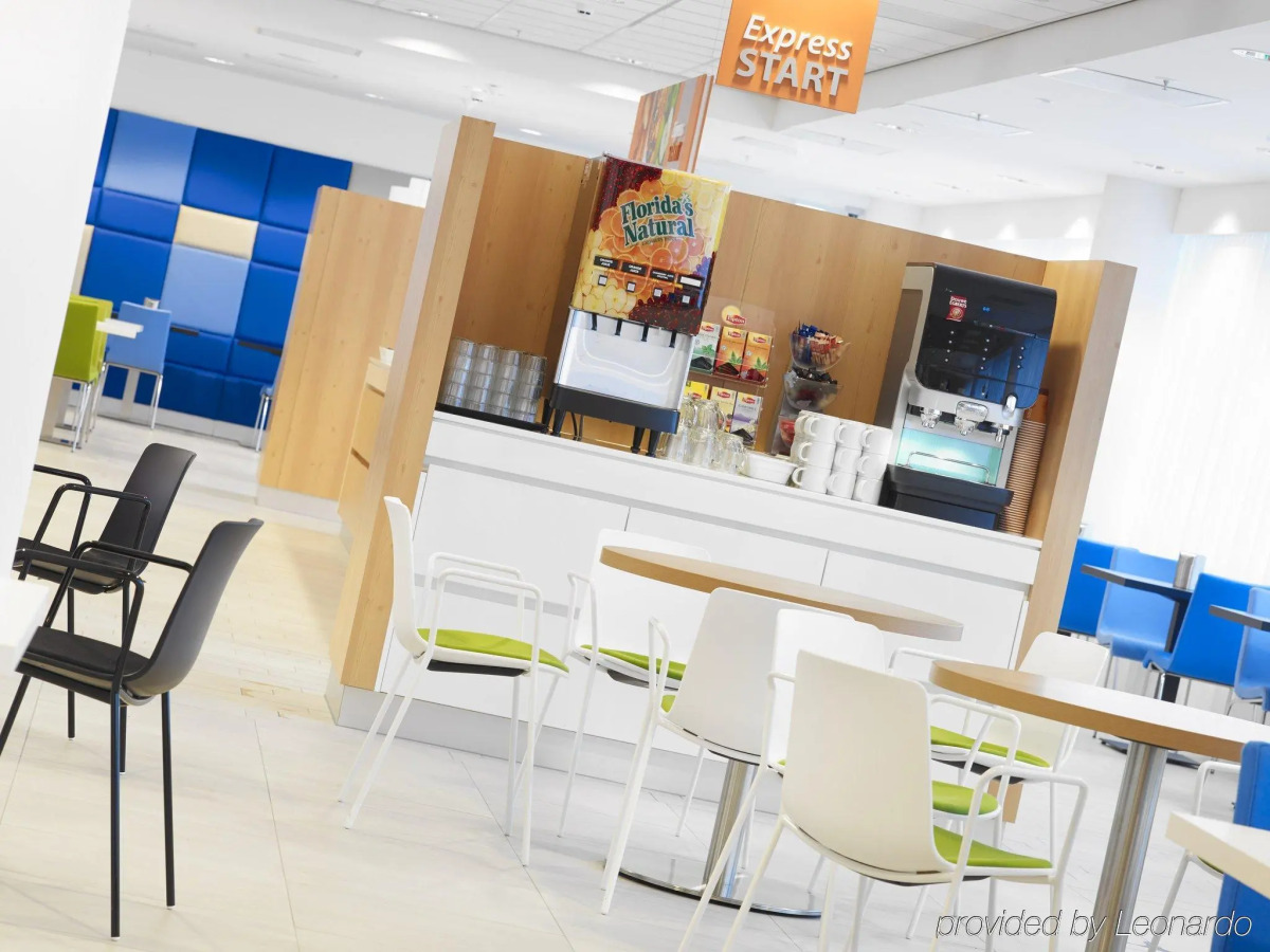 Holiday Inn Amsterdam - Arena Towers by IHG