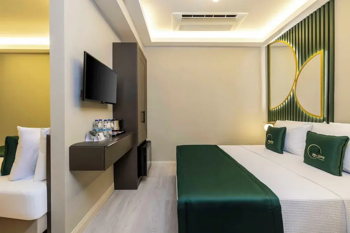 Sistina Old City Hotel