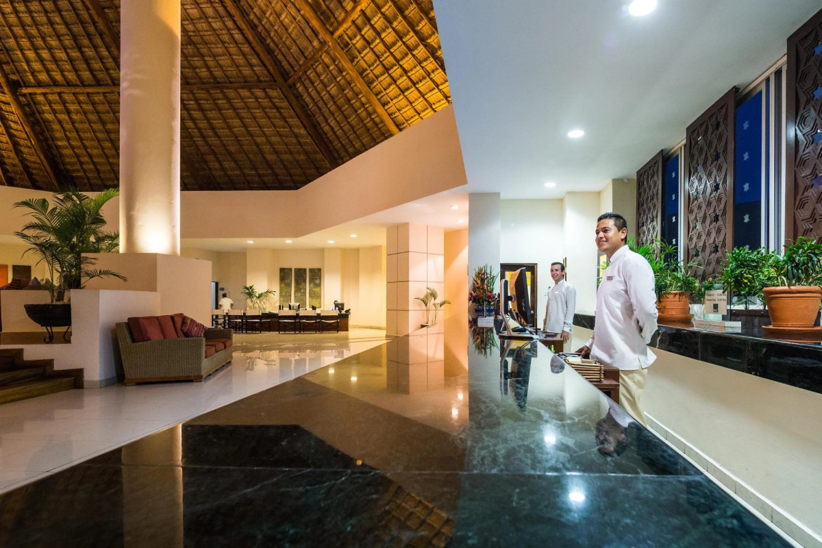 BlueBay Grand Esmeralda All Inclusive