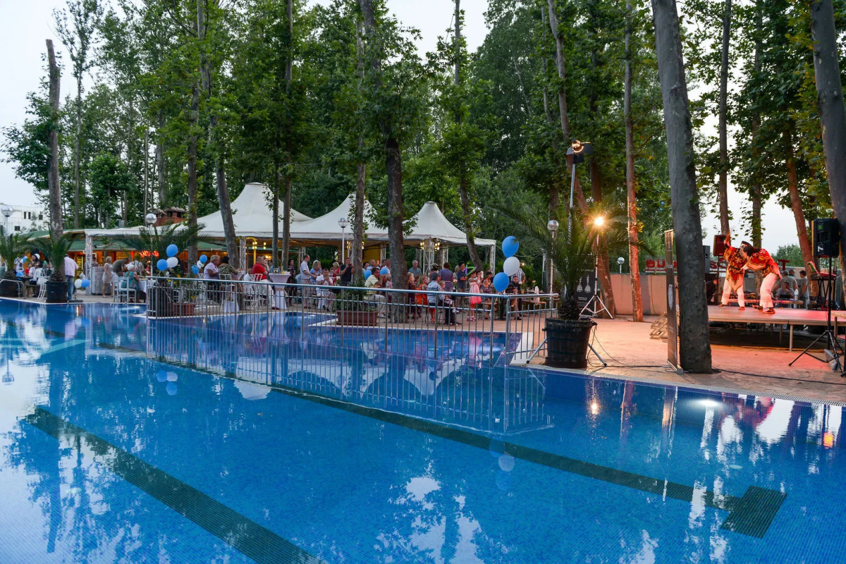 Apart Hotel Tarsis Club