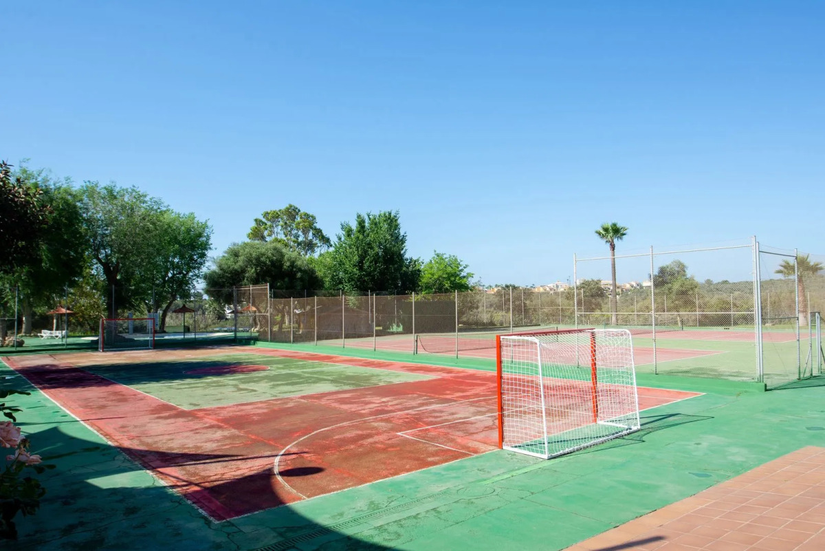 Hotel Club Cala Romaní