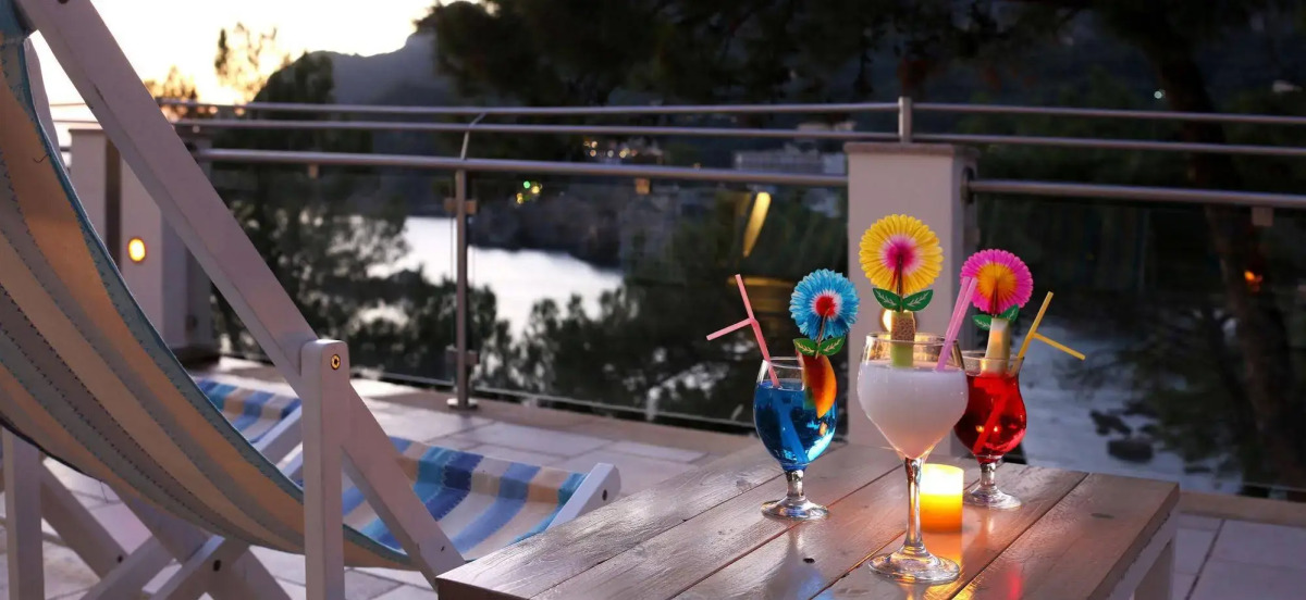 Akrotiri Beach Resort Hotel - Adults friendly