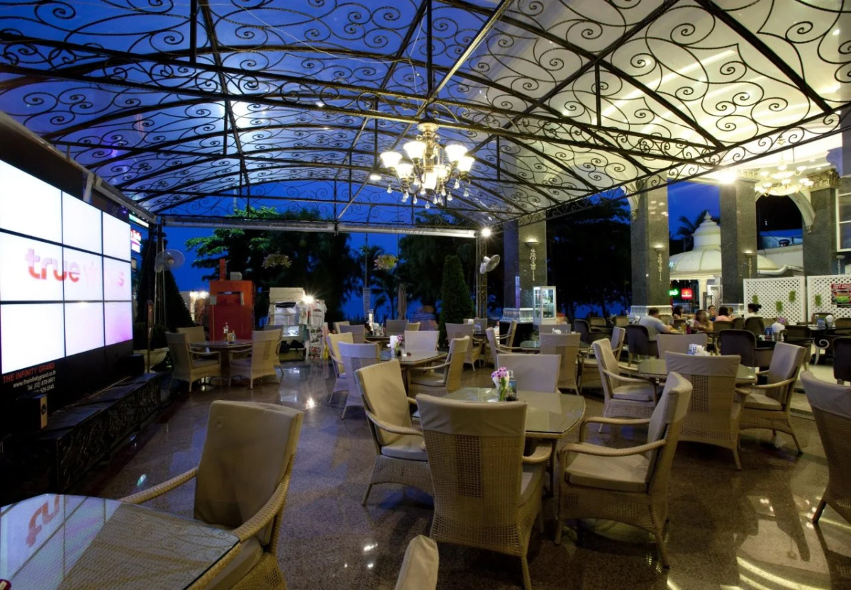 LK The Empress Pattaya