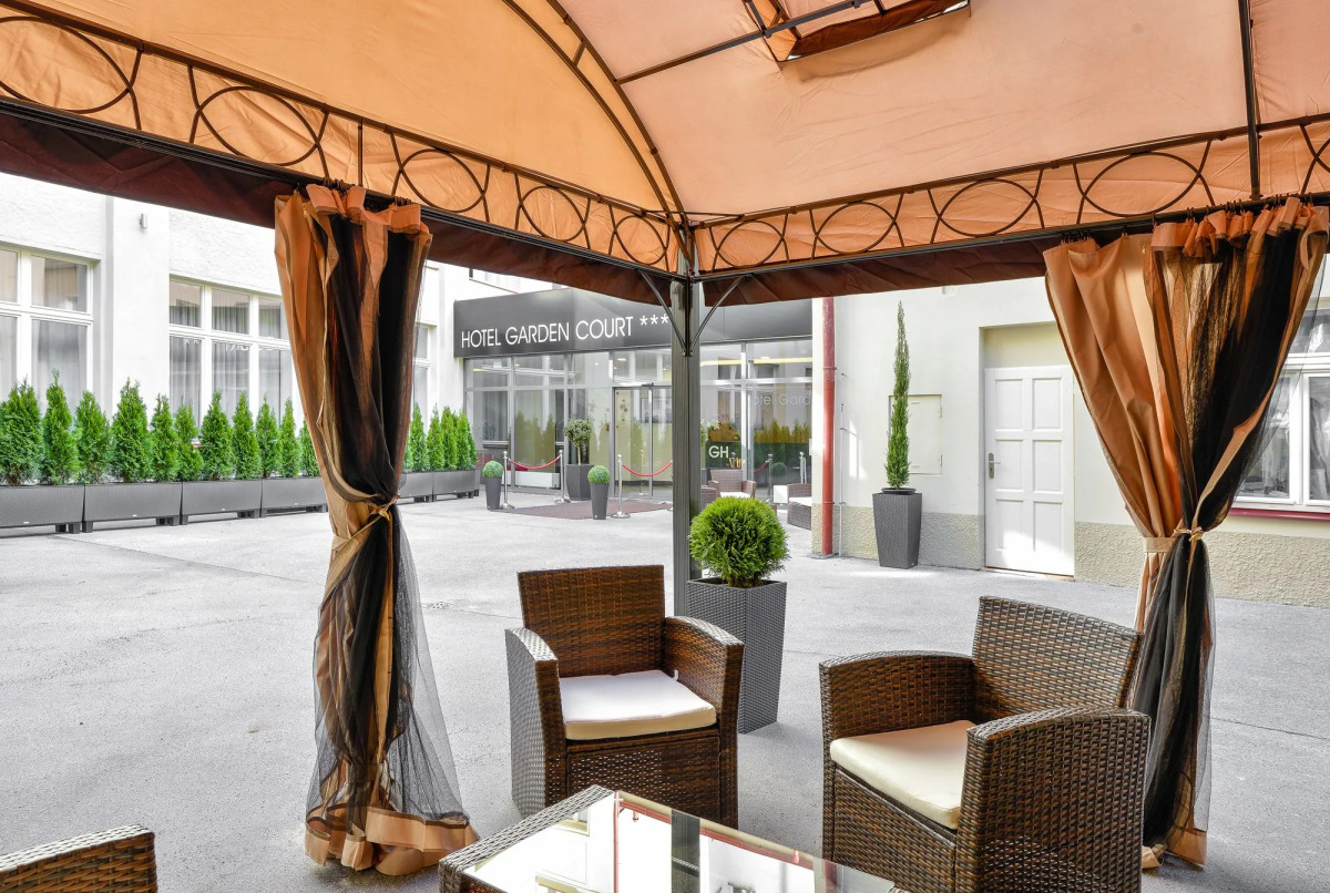 Hotel Garden Court