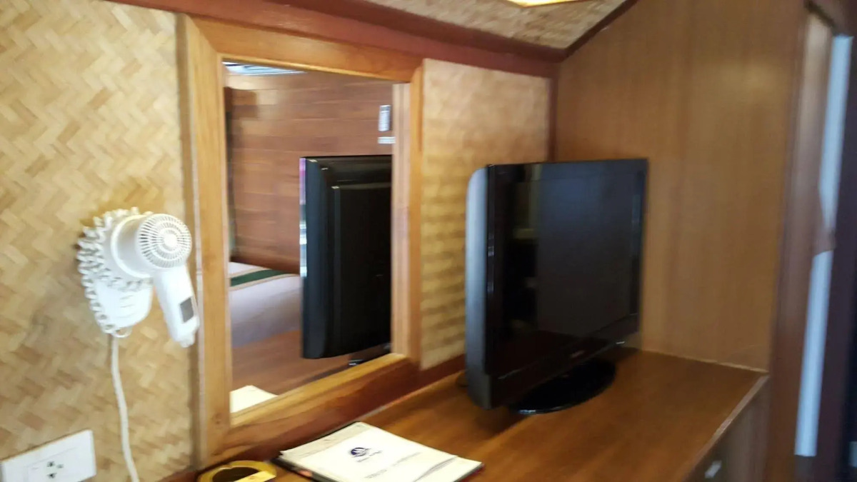 Sunset Village Beach Resort