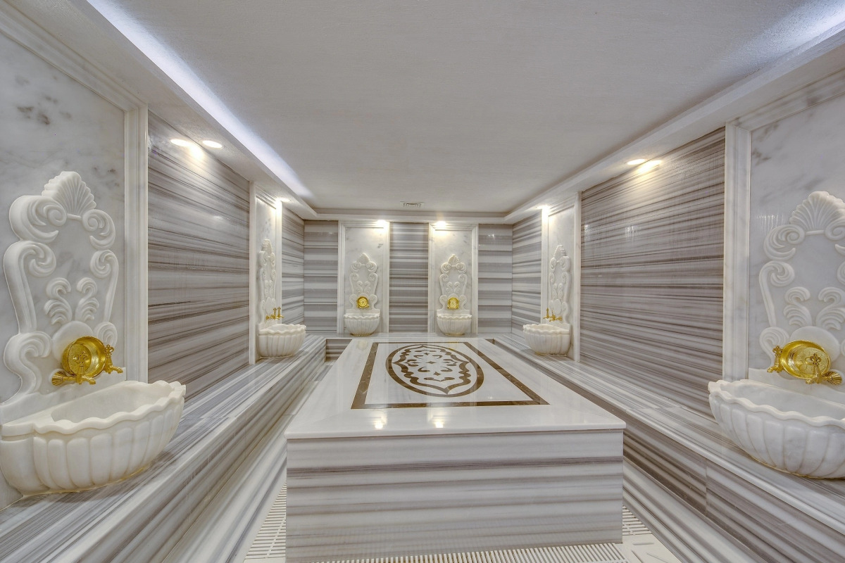 Golden Beach Resort & Spa