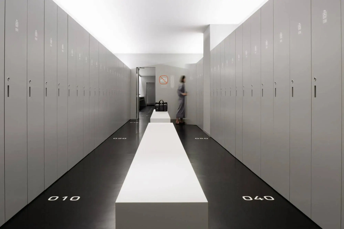 9h nine hours Narita Airport