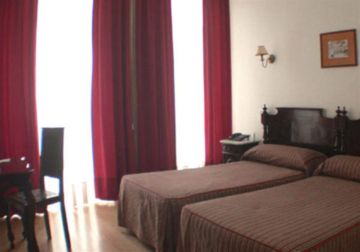 GRANDE HOTEL PARIS by STAY HOTELS