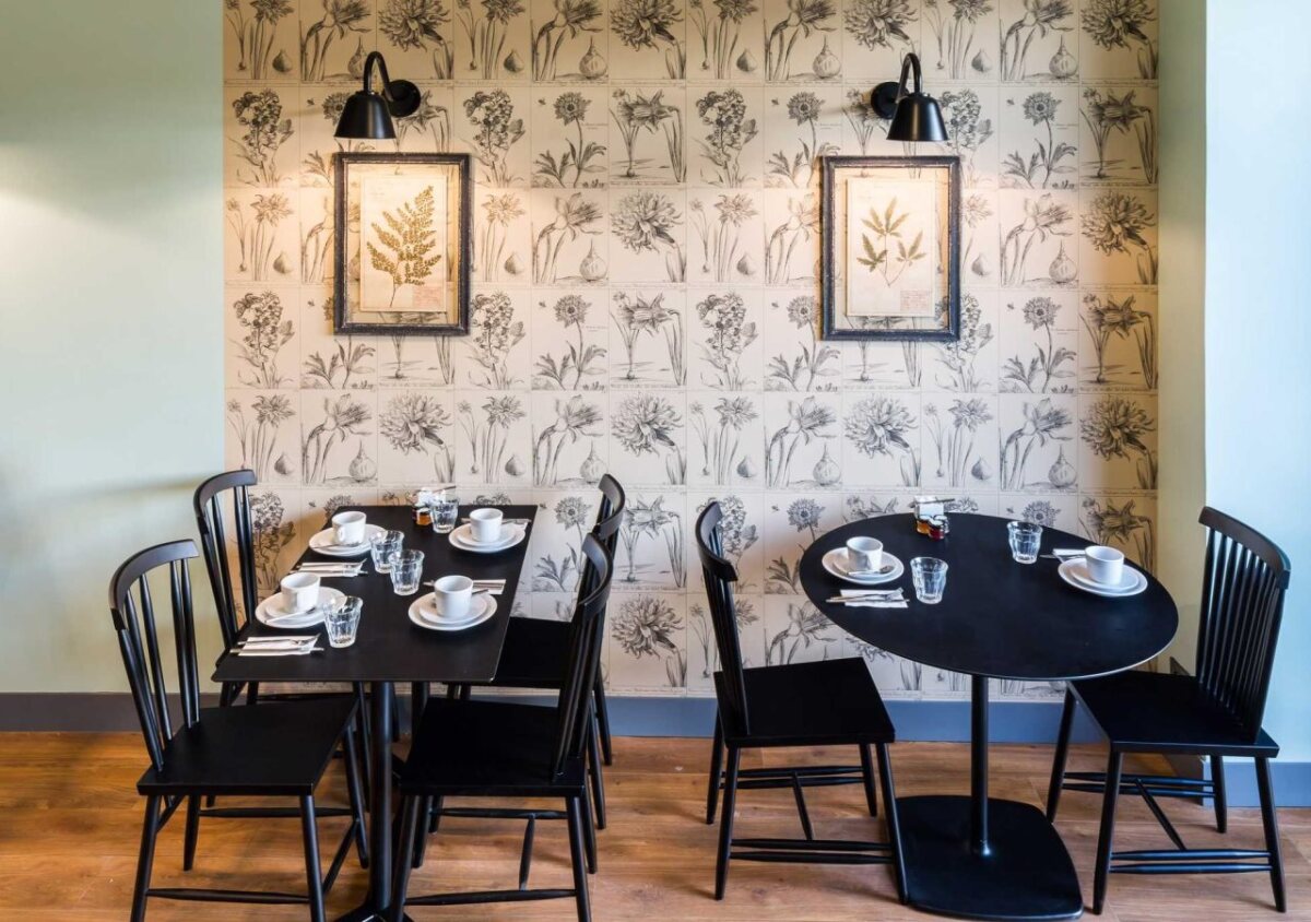 Villa Bougainville by Happyculture