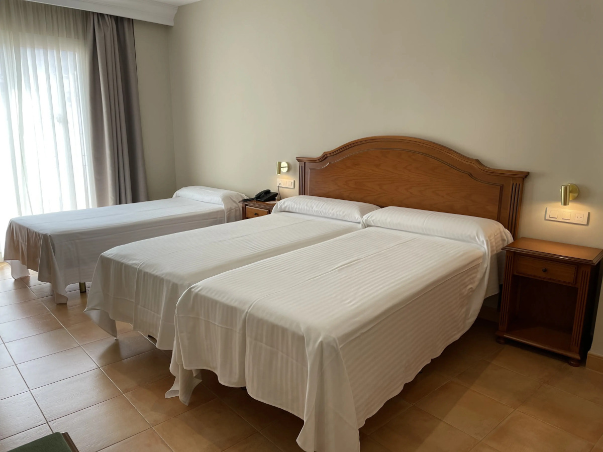 Hotel Almijara – Mares