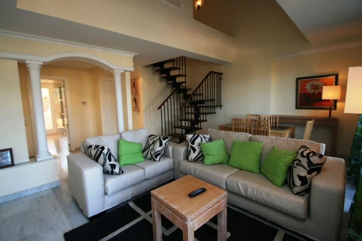 Apartamentos Señorio de Aloha