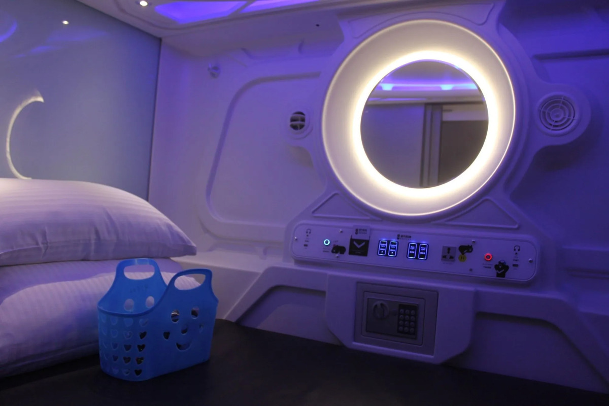 Heybear Capsule Hotel