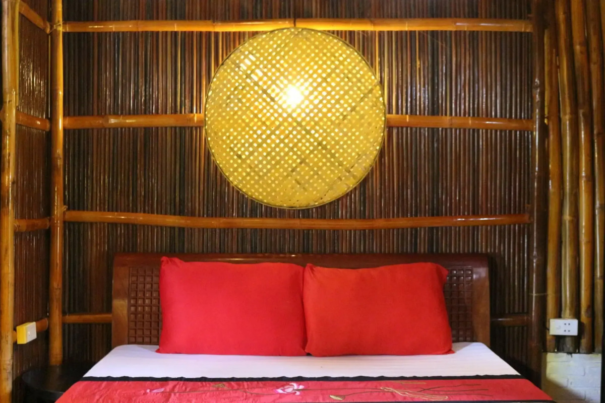 Under the coconut tree - Hostel