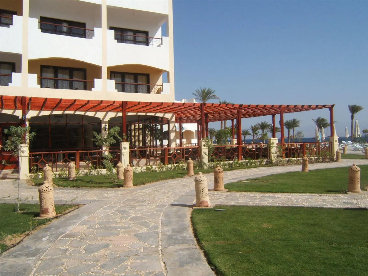 Aquamarine Sun Flower Resort