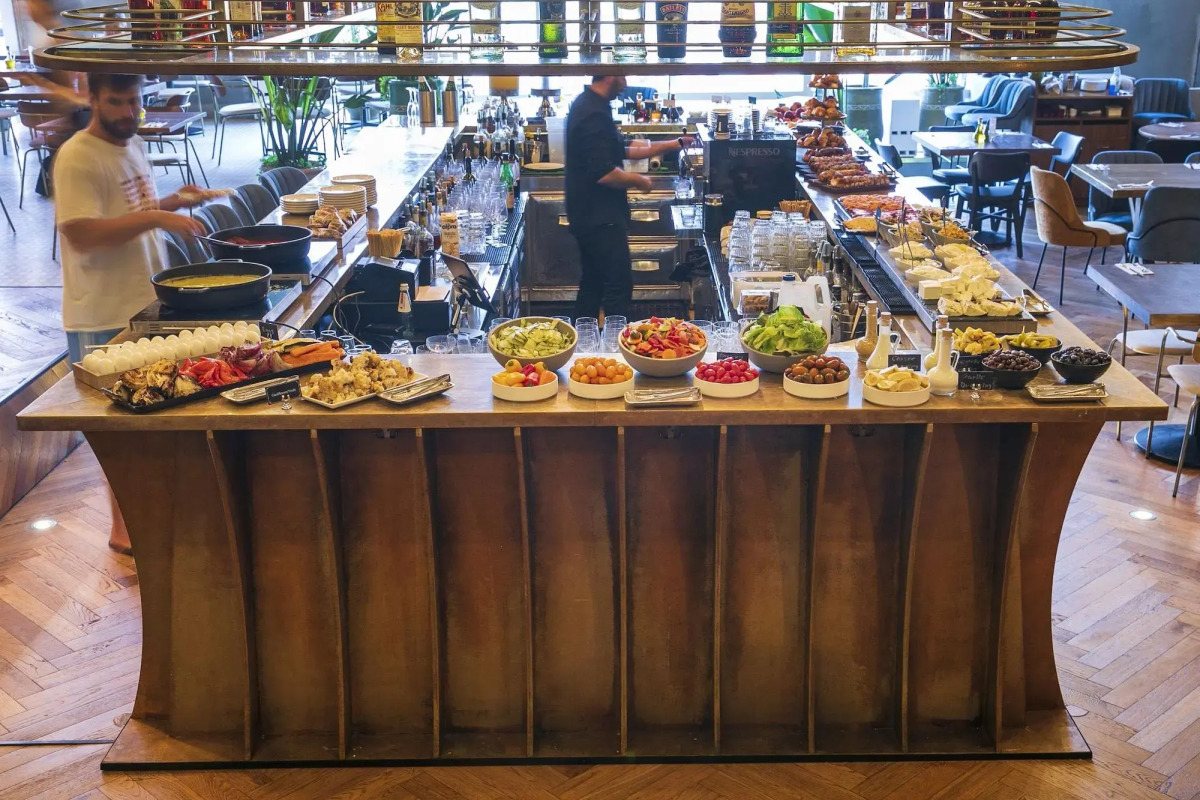 Brown Brut Seafront Hotel