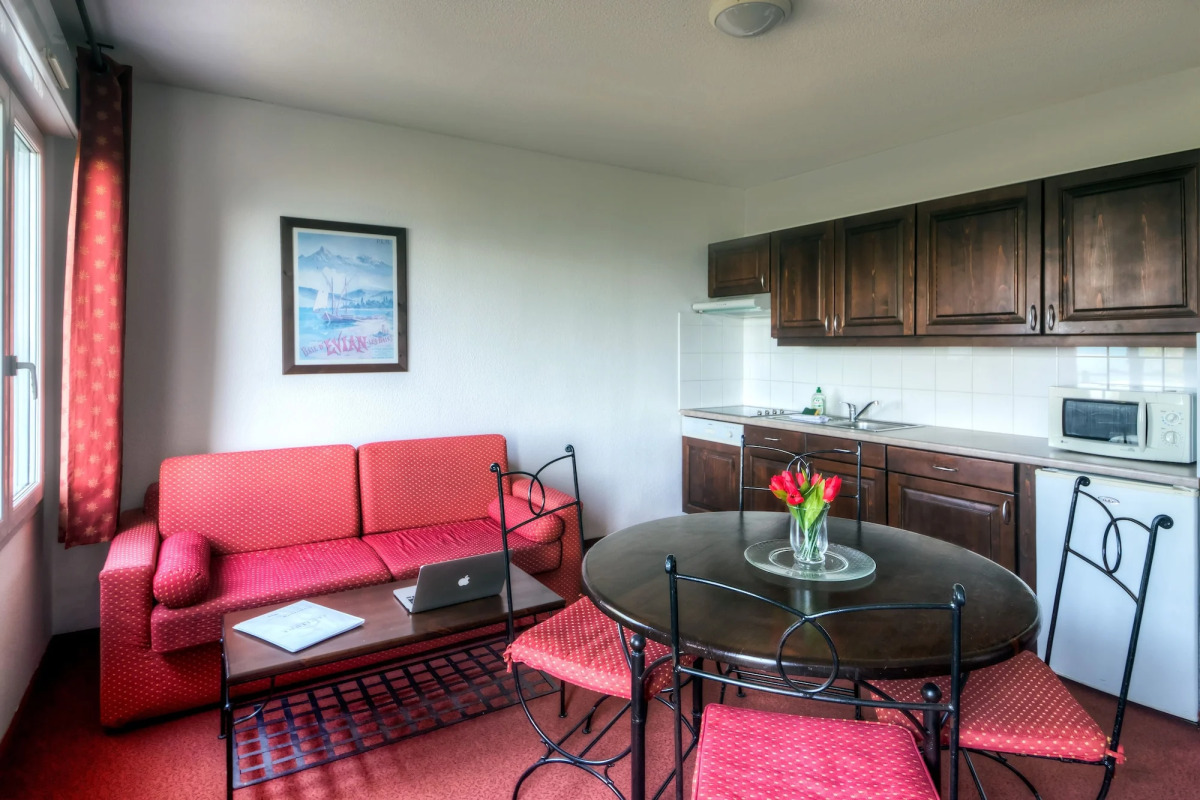 Zenitude Hotel-Residences Les Terrasses du Lac