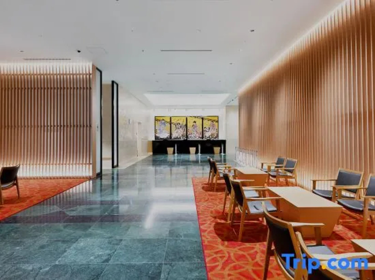 Odysis Suites Osaka Airport Hotel