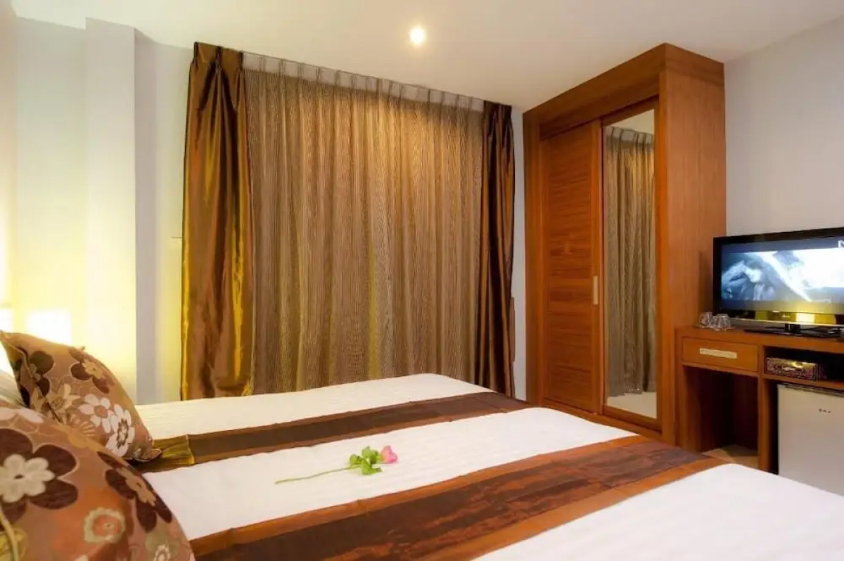 Отель La Xenia Kata Beach