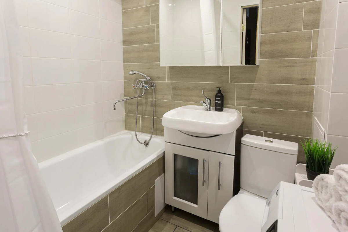 Dve podushki na ul. Vozrozhdeniya d. 86a, kv. 125