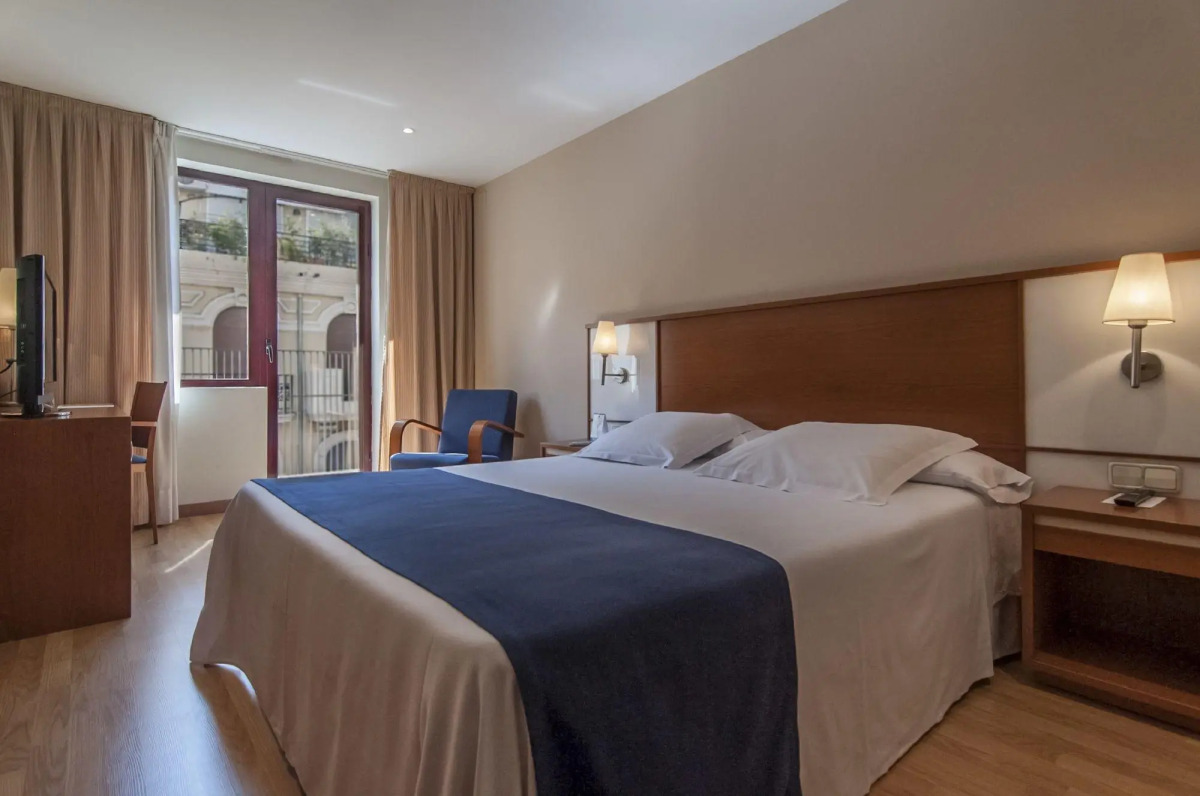 Отель RH Sorolla Centro