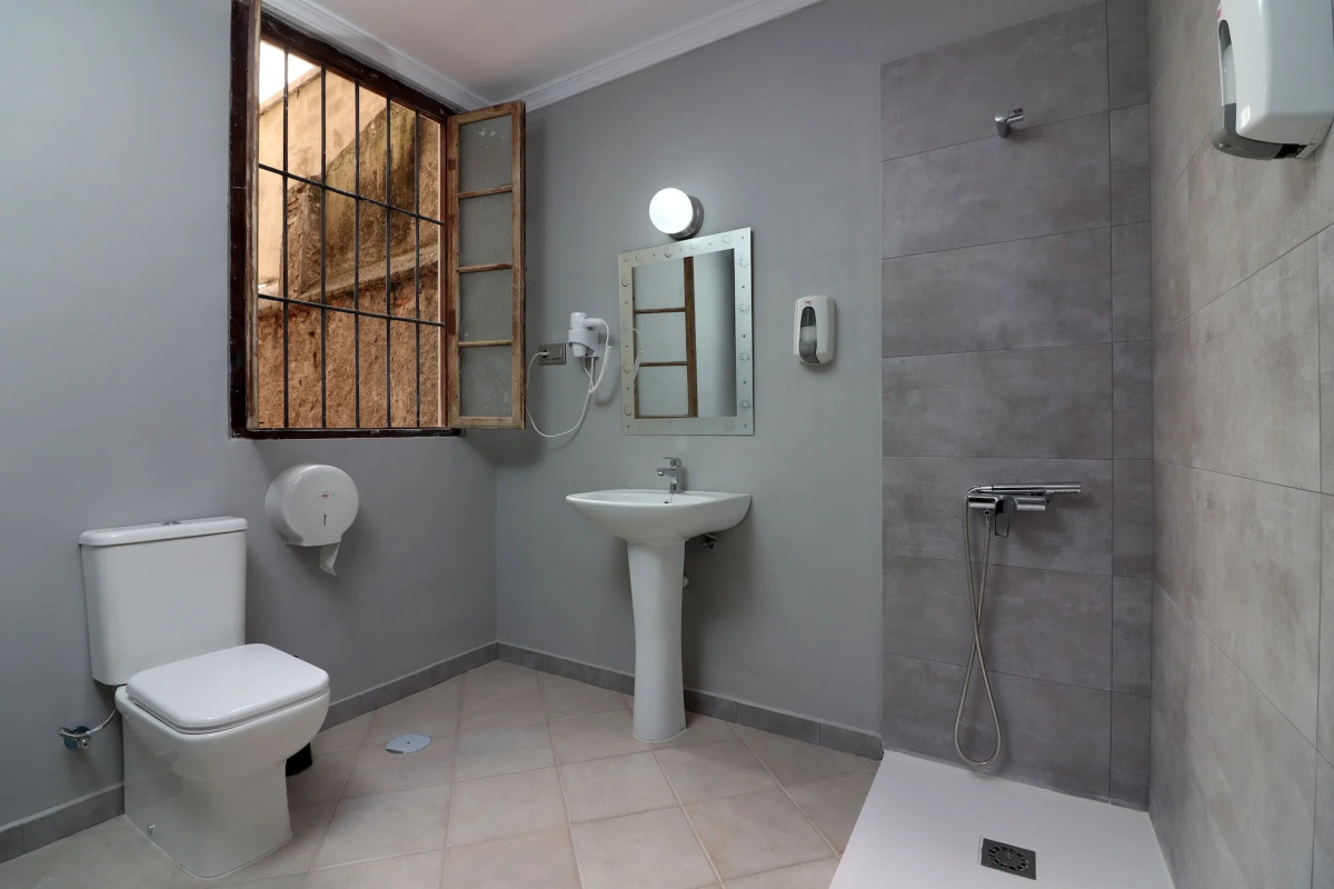 Feel Hostels City Center