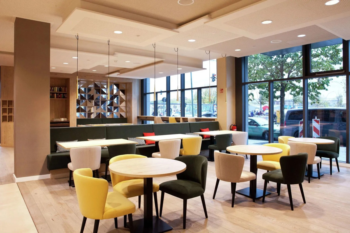 Hampton by Hilton Berlin City East Side Gallery