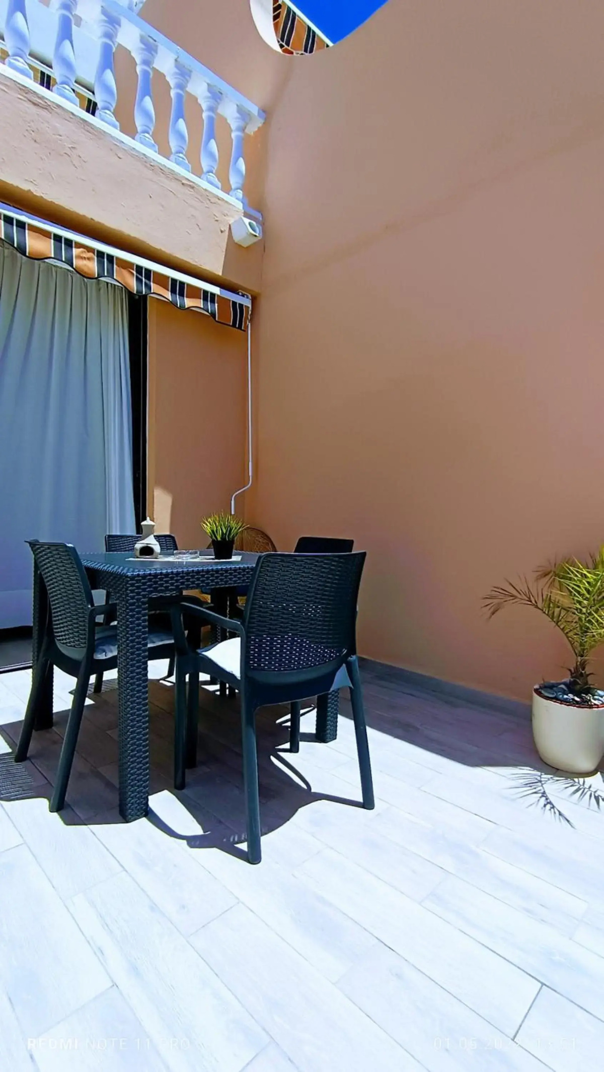 Paradise Court Aparthotel