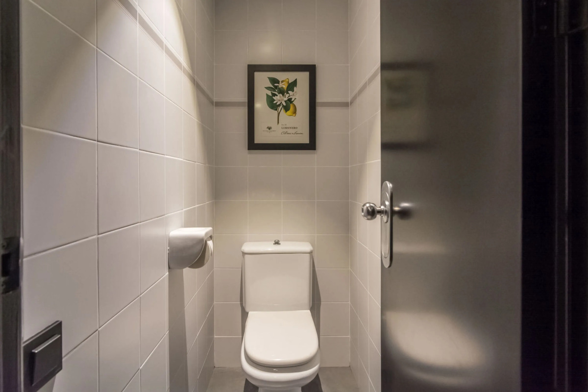 Отель Malcom and Barret